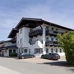 Alpen Glueck Lisa Garni Hotel Kirchberg en Tyrol