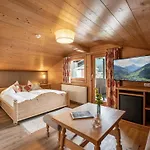 Hotel Alpen Glueck Lisa Garni Kirchberg en Tyrol