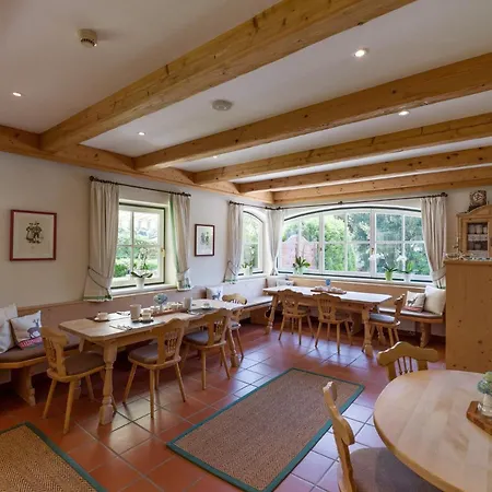 Alpen Glueck Lisa Garni Hotel 4*