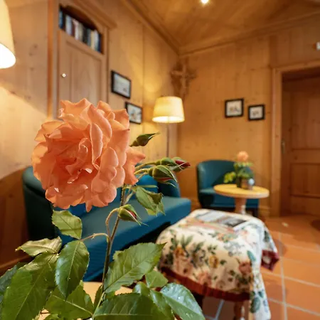 Alpen Glueck Lisa Garni 4*