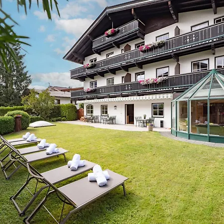 Hotel Alpen Glueck Lisa Garni
