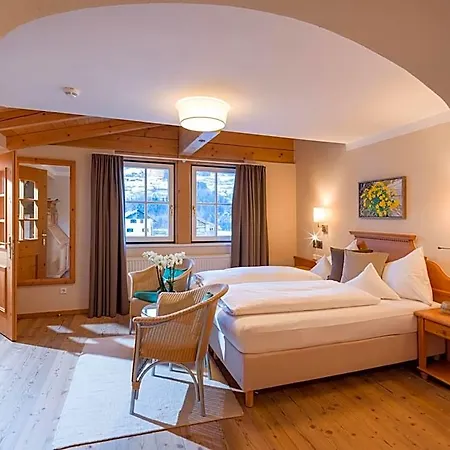 Alpen Glueck Lisa Garni 4*