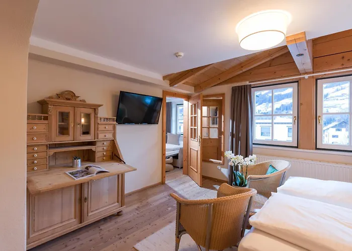 Alpen Glueck Lisa Garni Hotel