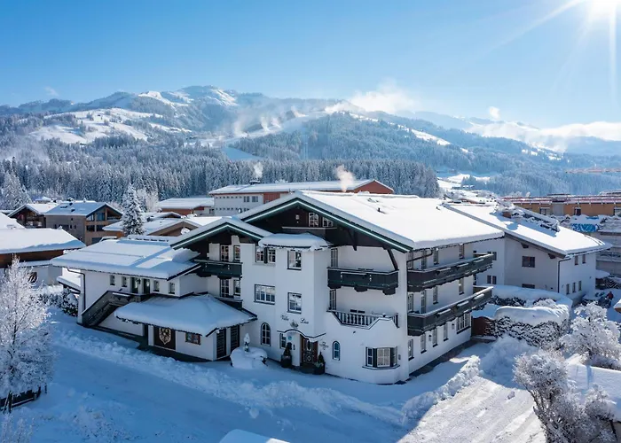Hotel Alpen Glueck Lisa Garni 4*