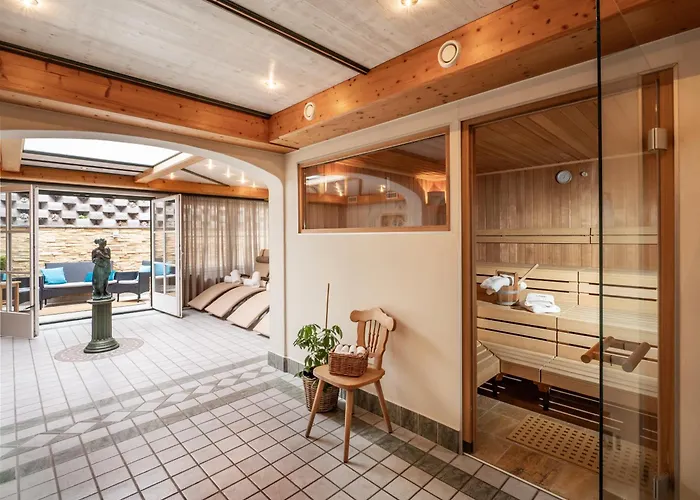 Hotel Alpen Glueck Lisa Garni