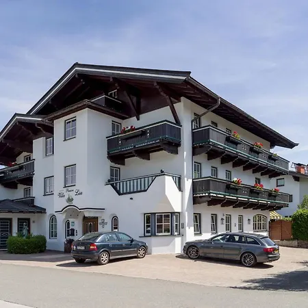 Alpen Glueck Lisa Garni ホテル 4*