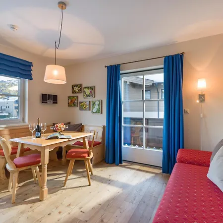 Alpen Glück Lisa Garni Otel 4*