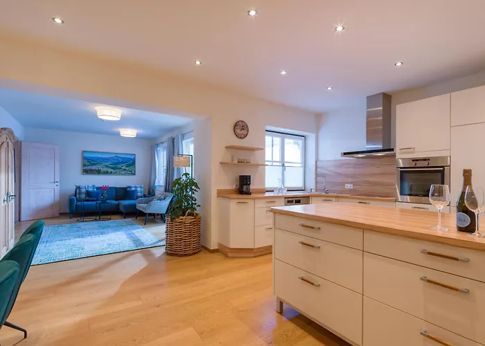 Отель Alpen Glueck Lisa Garni Кирхберг