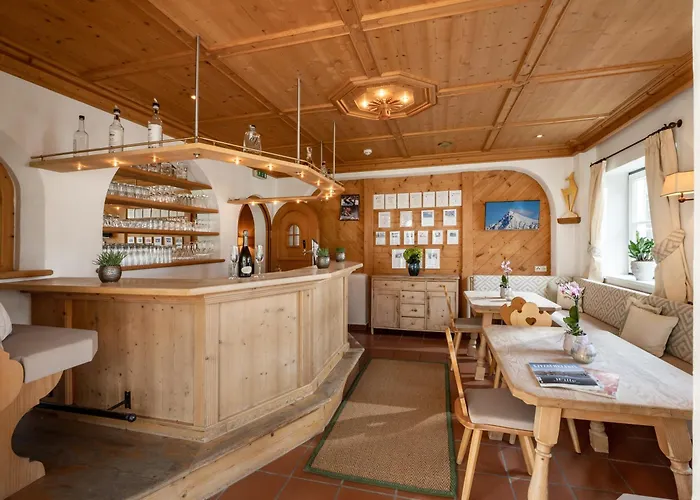 Отель Alpen Glueck Lisa Garni Кирхберг