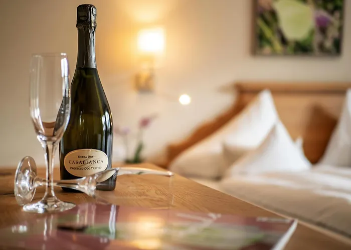 Alpen Glueck Lisa Garni Отель