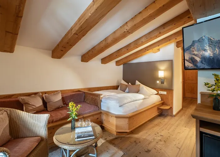 Alpen Glueck Lisa Garni Отель 4*