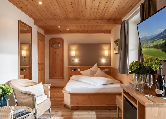 Отель Alpen Glueck Lisa Garni 4*